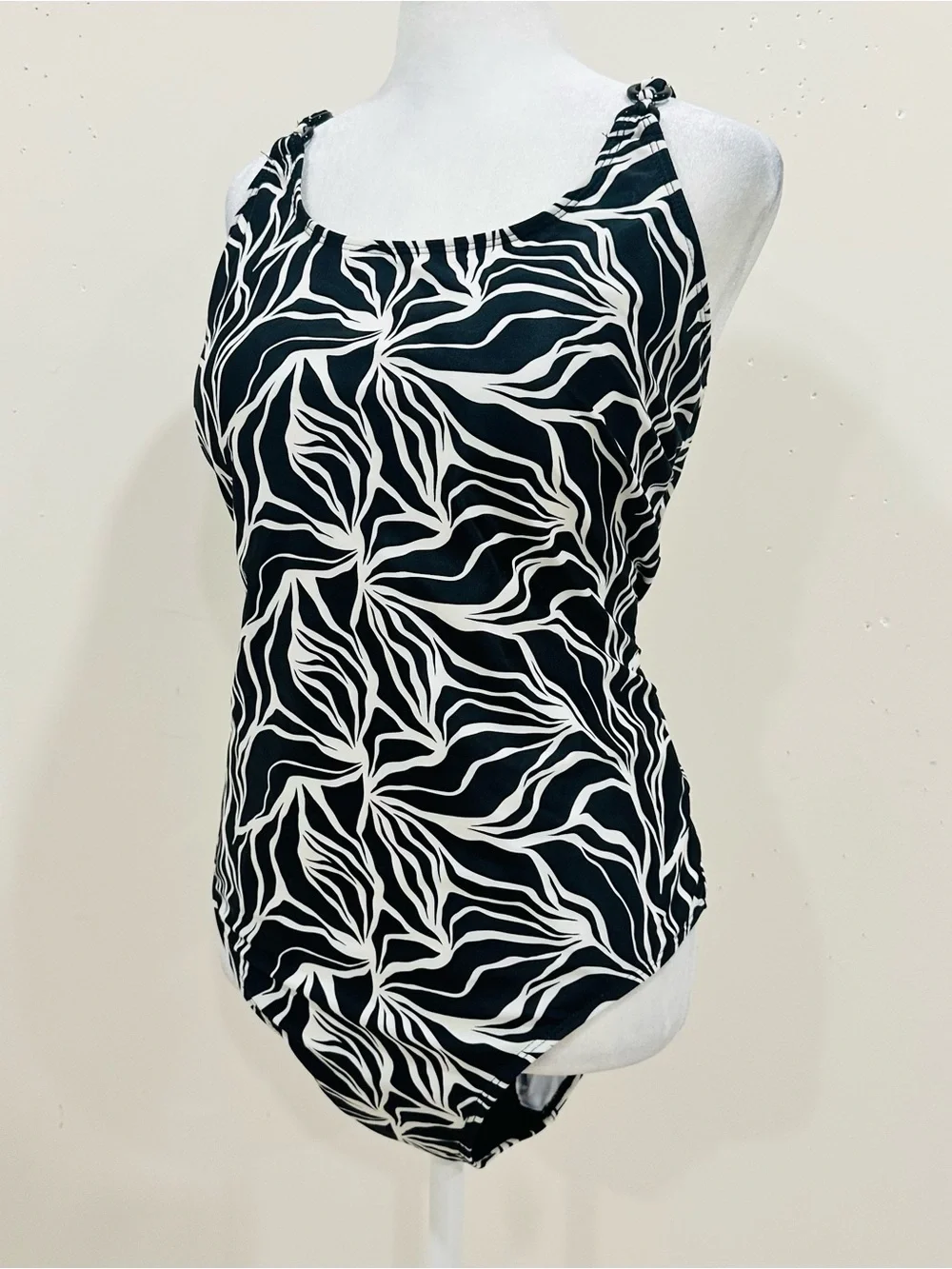 Serra nwt ladies